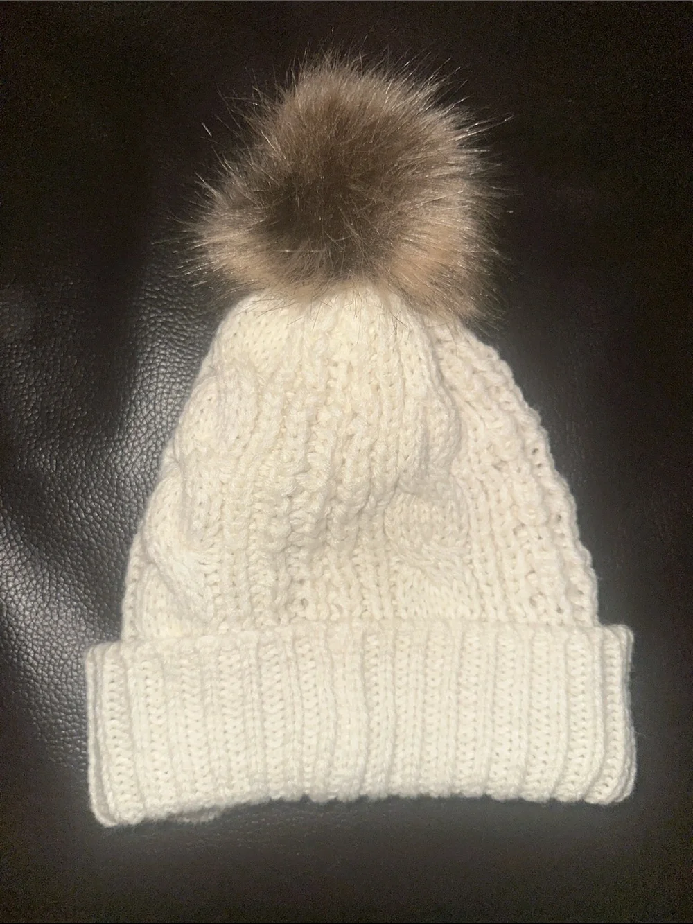 Philadelphia Eagles Women's Cream Cable Knit Pom Beanie